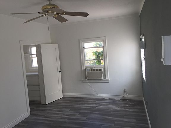 3rd image of 240 Robinson St APT 8