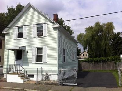 6 Burnside St, Salem, MA, 01970