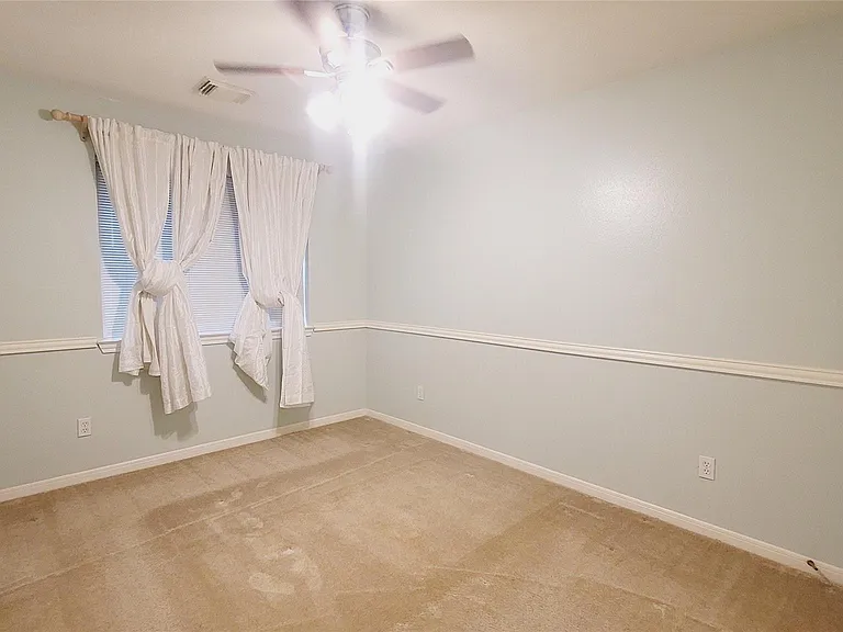 16215 Brinton Ct — Photo 20