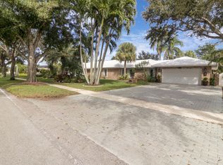 560 W Tropical Way, Plantation, FL 33317