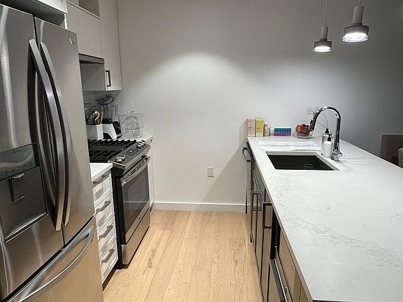 3rd image of 133 Beach 116th St #3H