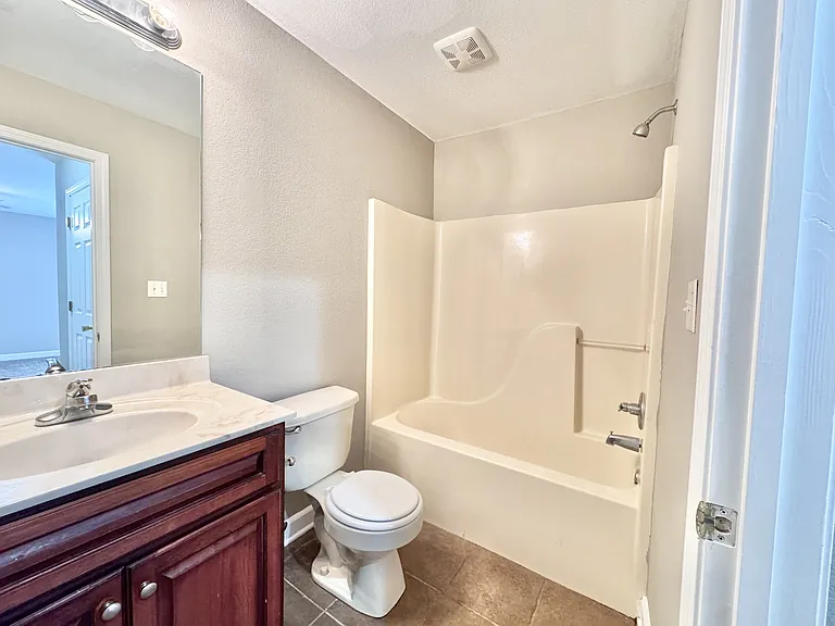 934 E Craighead Forest Rd #B — Photo 21