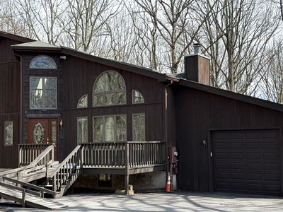 806 Gaskin Ct, Lords Valley, PA, 18428