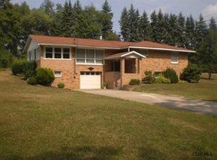 306 Naugle Dr, Johnstown, PA 15904