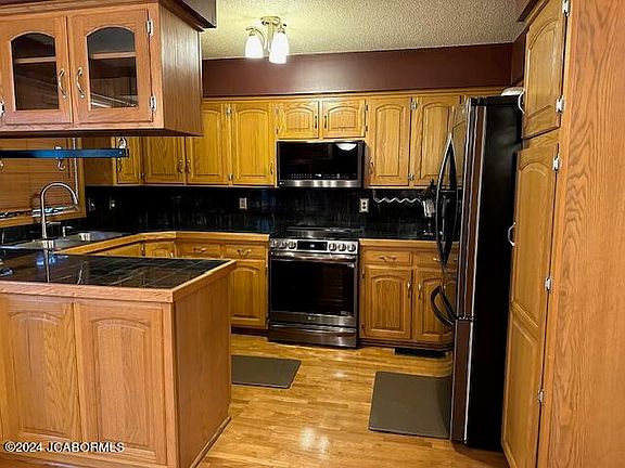 4th image of 621 Hobbs Ct Unit C