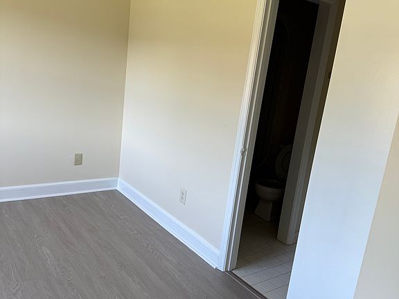 4th image of 805 Rosanne Dr APT A