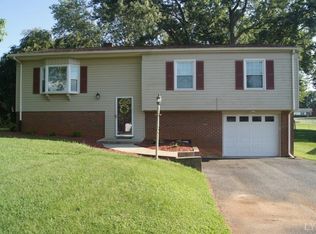 7105 Meadowbrook Rd, Lynchburg, VA 24502