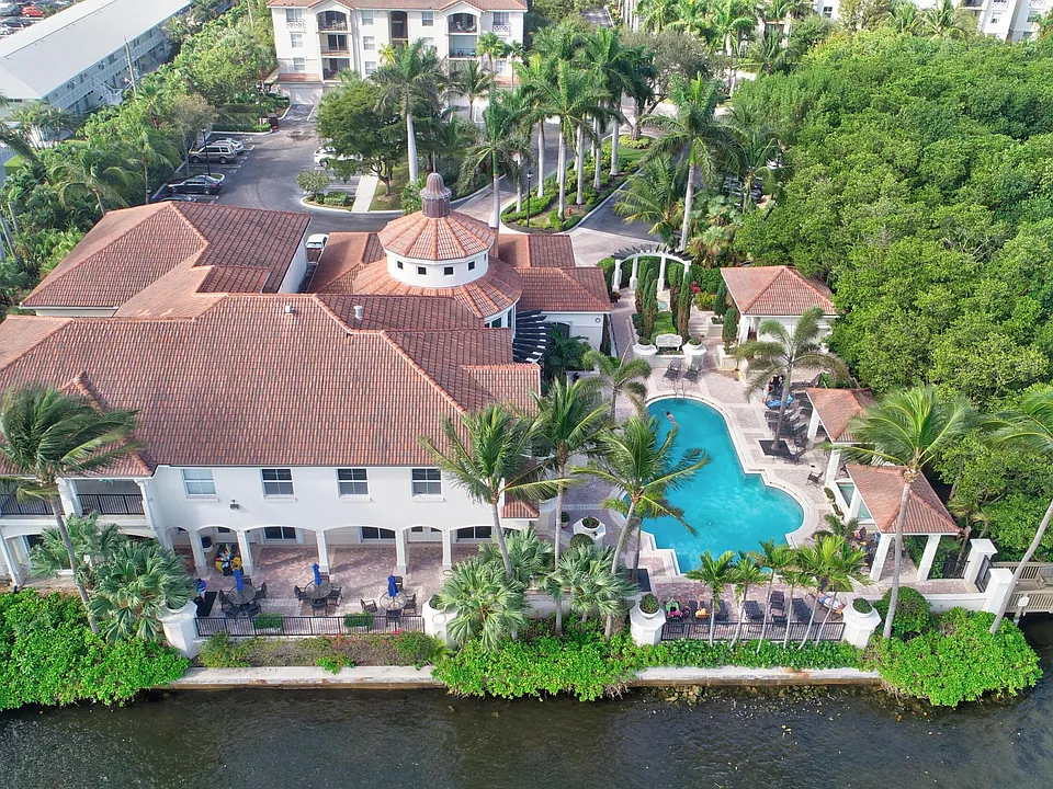 1306 Tuscany Way #306