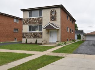 9815 Linn Ave APT 2, Schiller Park, IL 60176