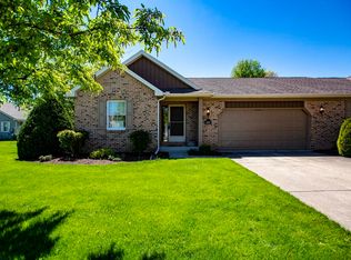 1477 Hampton Cir, Goshen, IN 46526