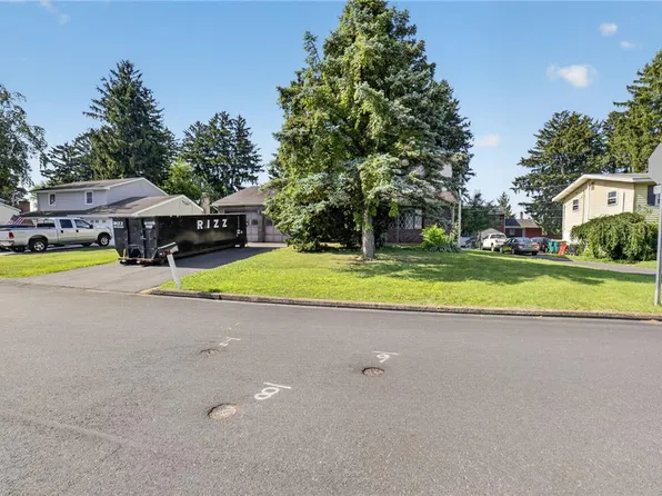 3000 Swanson St, Easton, PA 18045