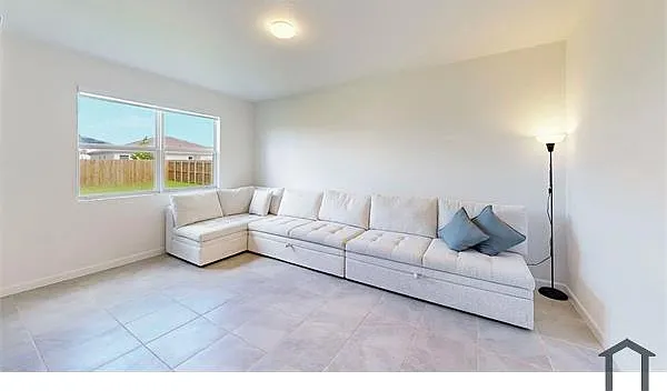2333 SE 28th Ct — Photo 15