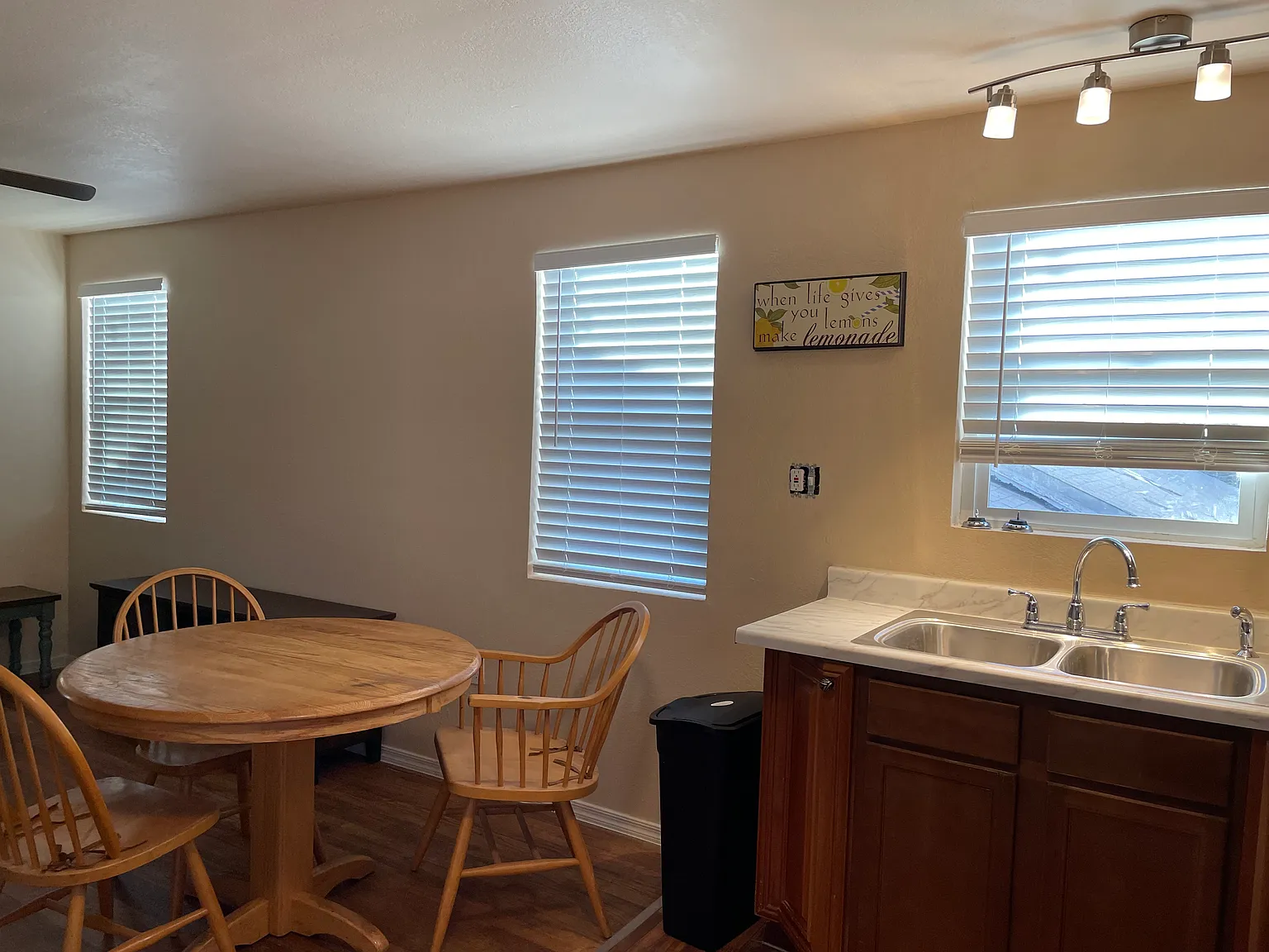 2 bed, $1,300 — Photo 2