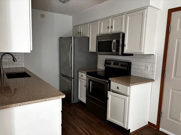 1751 Eaglecrest Rd — Photo 5