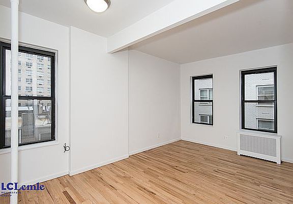 4th image of 450-452 E 81st St #4B