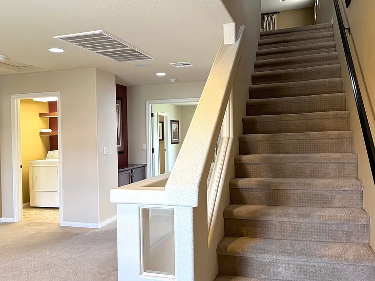 6825 Philharmonic Ave — Photo 41