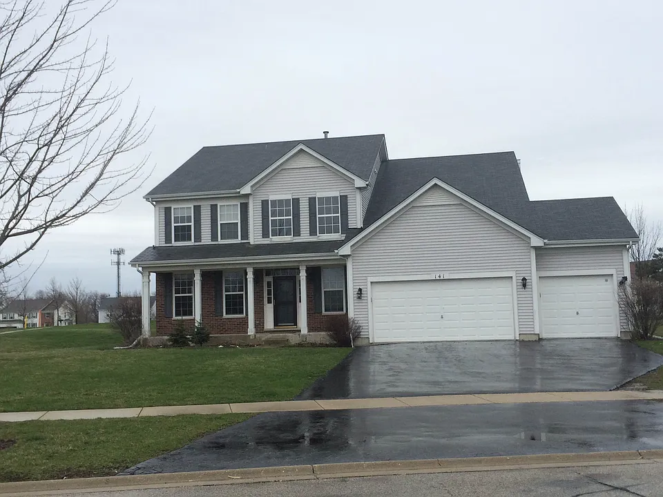 141 W Norwell Ln