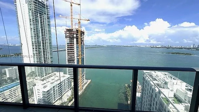 Icon Bay Condo — Photo 1