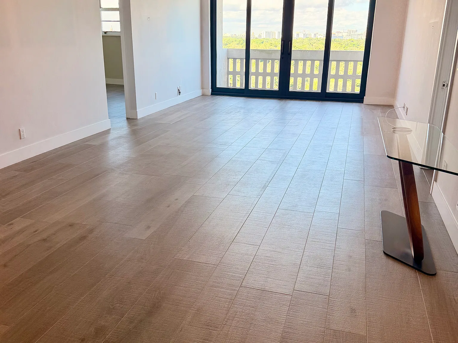 2 bed, 1310 sqft, $5,300 — Photo 3