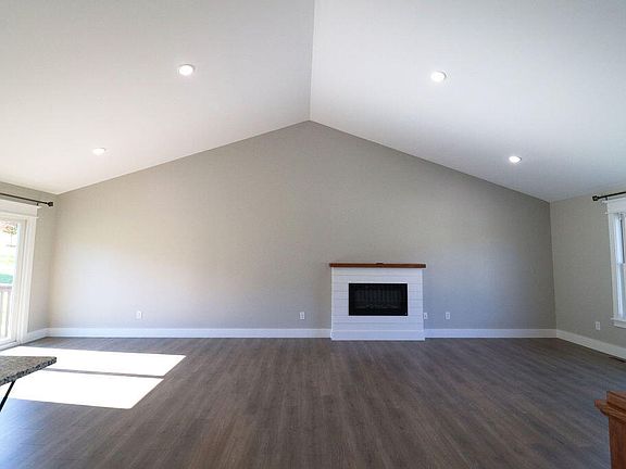 2nd image of 28 Emerson Road