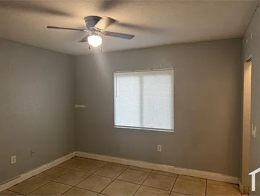 3 bed, 1347 sqft, $3,200 — Photo 2