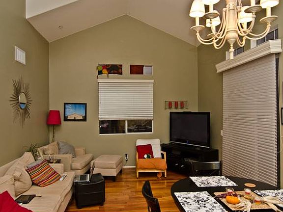 Family/Dining Room Combo