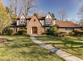 20 Overhill Way, Berkeley Heights, NJ 07922