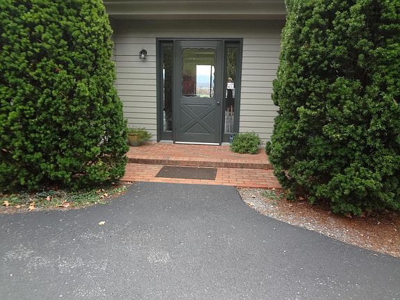 2nd image of 38 Crimson Ln