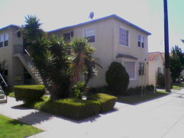 2 bed, 1.0 bath, 850 sqft, $2,900 — Photo 2