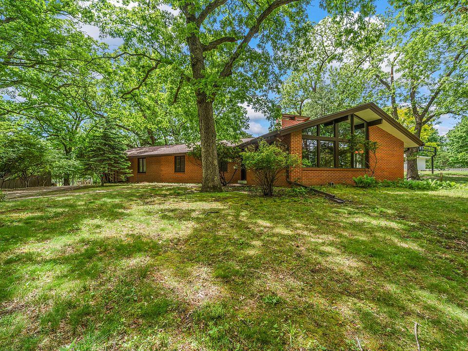 1st image of 433 Westwood Dr