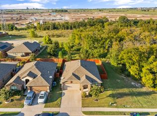 933 Walls Blvd, Crowley, TX 76036