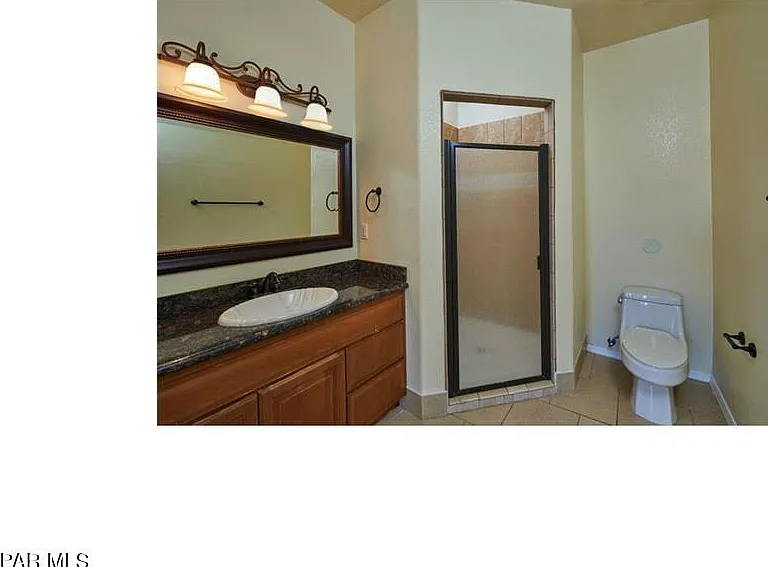 5817 Lawndale Dr #4 — Photo 24