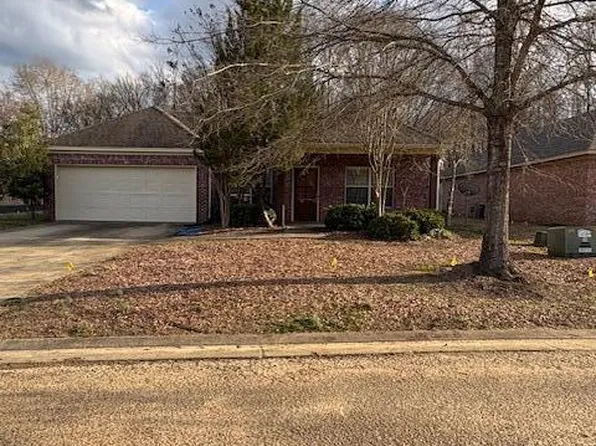 109 Newport Dr, Canton, MS 39046