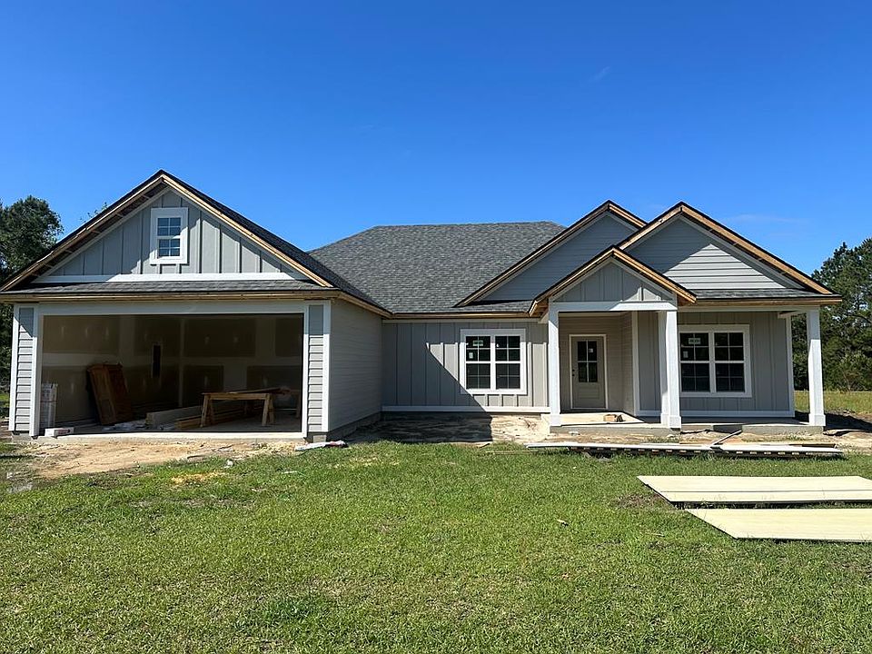 1st image of 2307 Woodland Dr