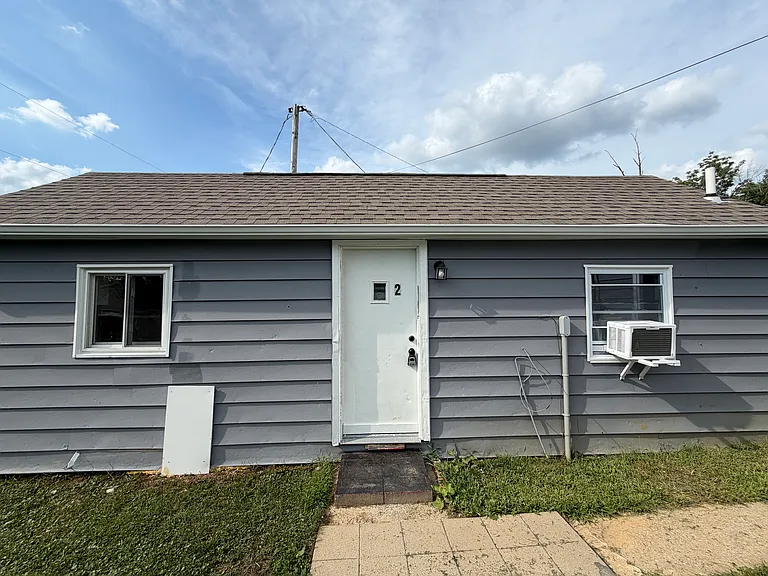 1877 Montgomery Ave #2 — Photo 1