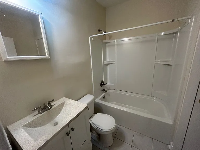 1506 Charlton St — Photo 18