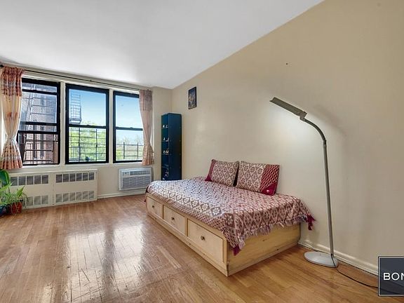 2nd image of 3520 Leverich St APT A601