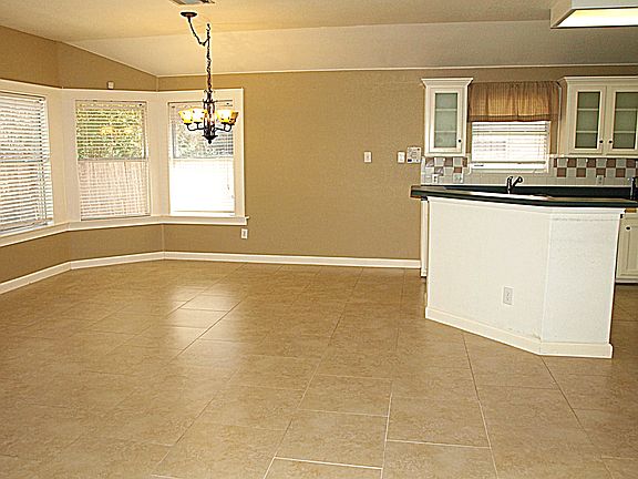 5th image of 1804 Timberwood Dr