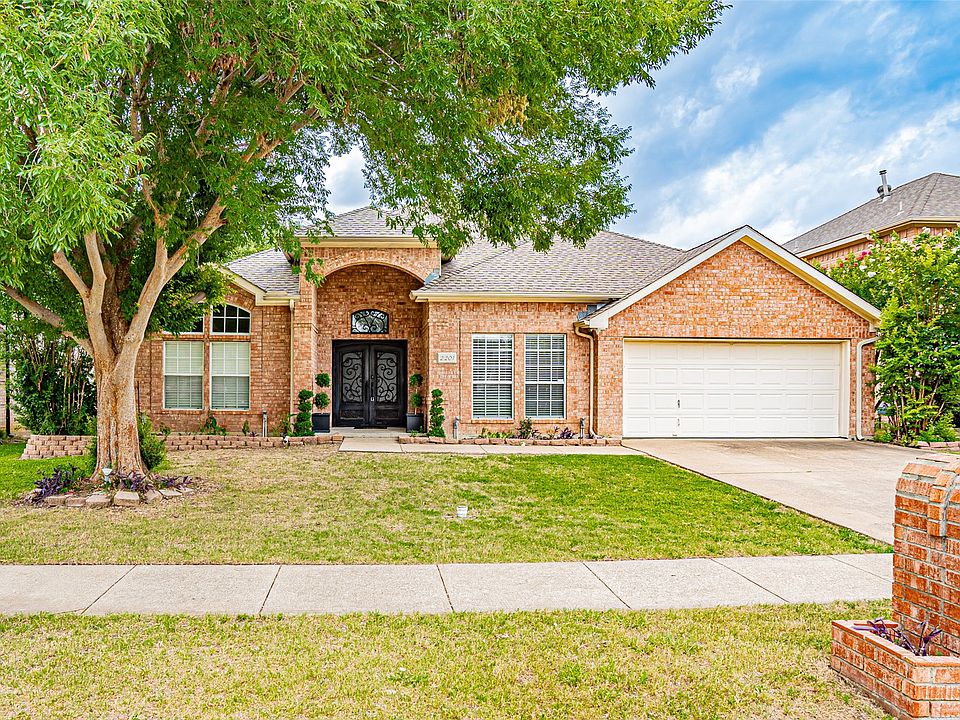 1st image of 2201 Savannah Dr