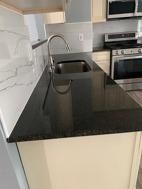 Kitchen New Granite Counter Tops