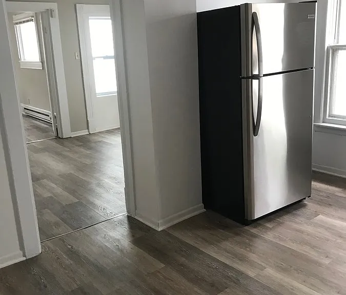825 E Gorham St #1 — Photo 8