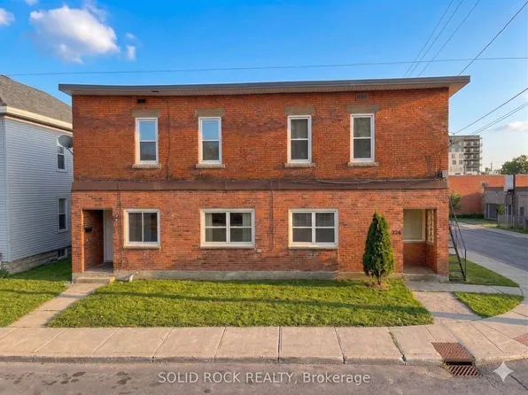 228 Lebreton St N, Ottawa, ON K1R 7J3