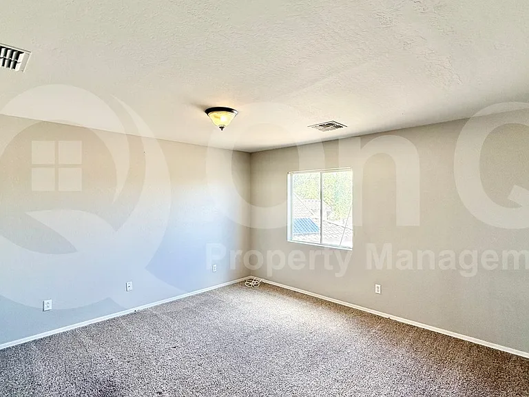 10464 N 116th Ln — Photo 19