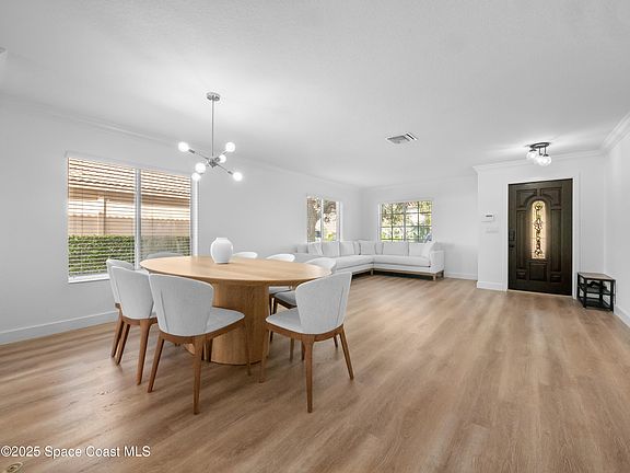 4th image of 4617 56th Ln