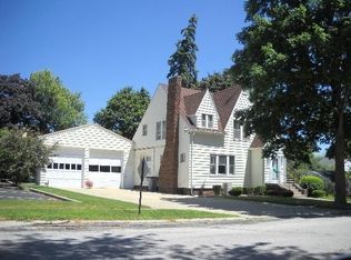 204 W Warren St, Middlebury, IN 46540