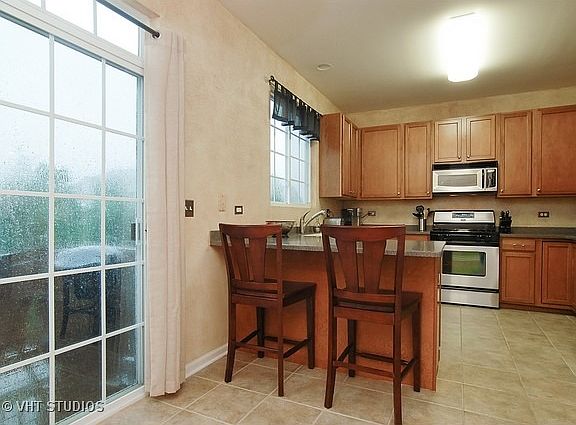 4th image of 176 Station Park Cir