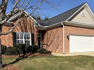 2412 Old Towne Dr, Greensboro, NC 27455