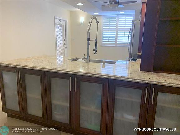 3rd image of 1805 Eleuthera Pt APT A4