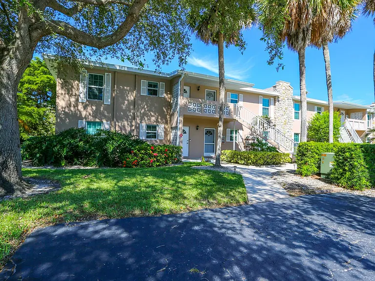 221 Cypress Way E #201 — Photo 22