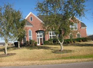 9134 Royal Crest Ln, Richmond, TX 77469